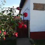 Négy Tücsök Vendégház 3*