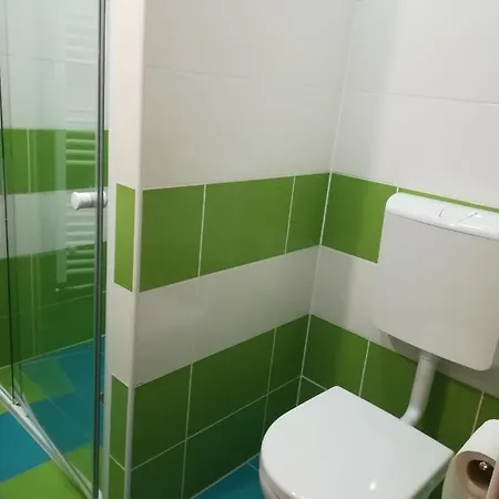 Negy Tuecsoek Vendeghaz Guest house